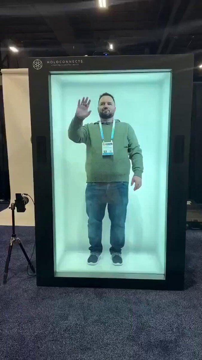 5 Holoconnects Box Holograms in Your Living Room.jpg